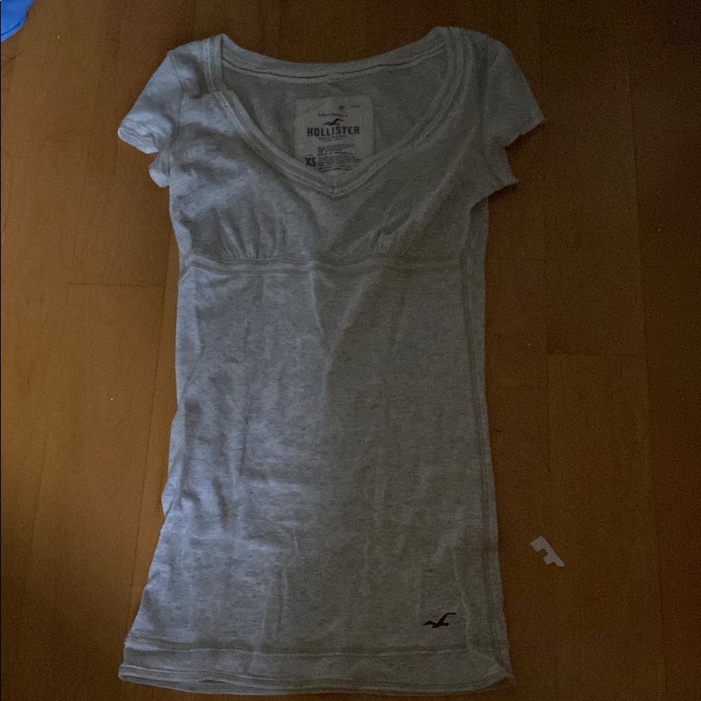 Hollister Heather Gray Fitted Tee